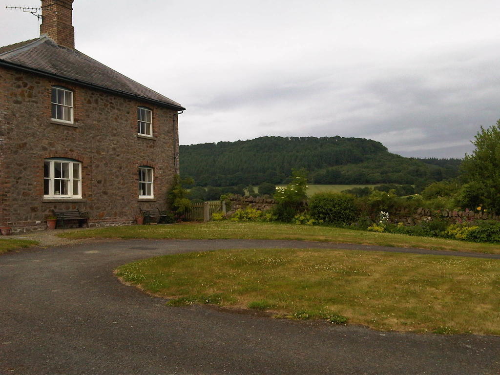 Upper Letton Farm Bed & Breakfast Leintwardine Екстериор снимка
